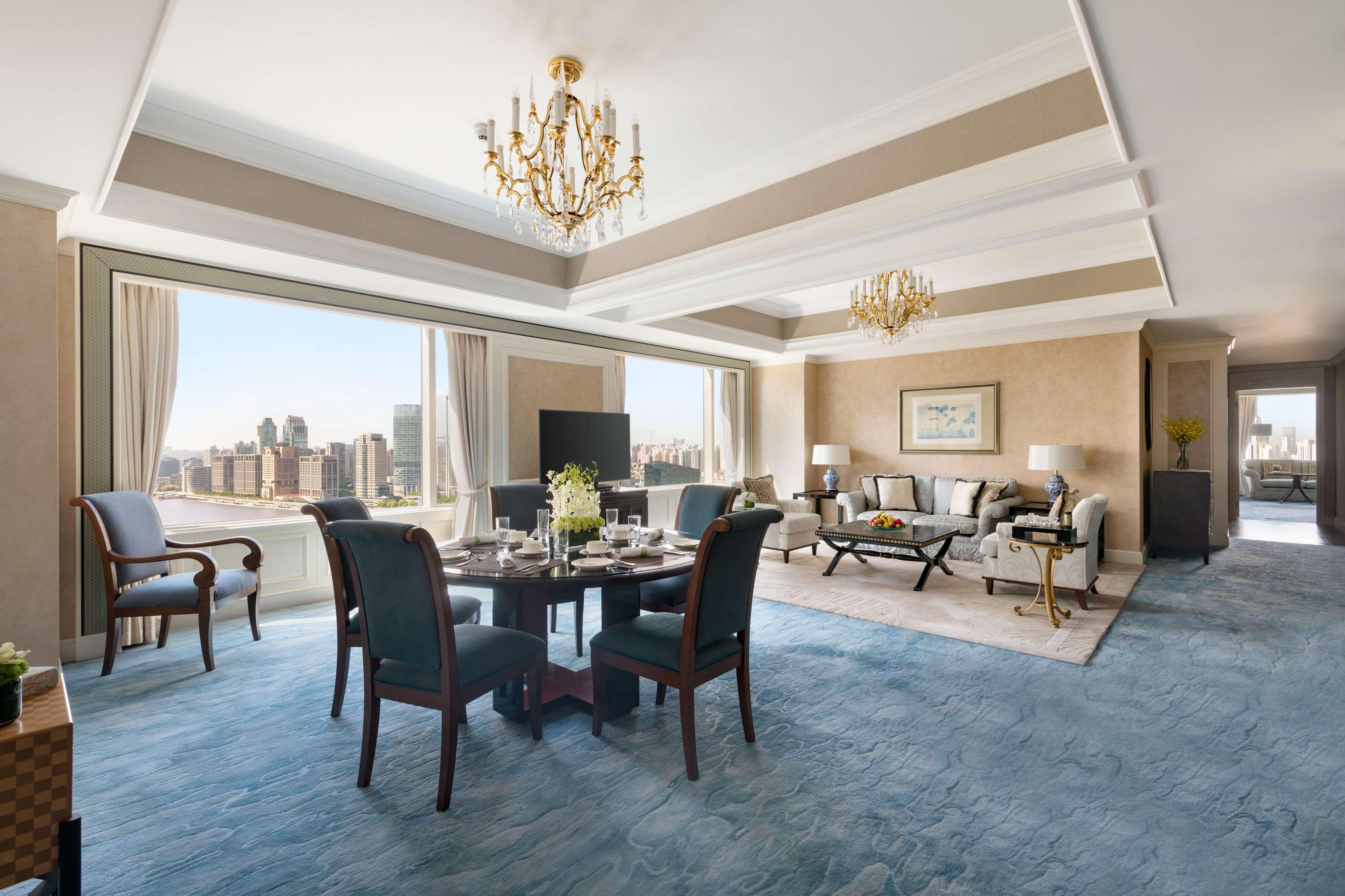 Pudong Shangri-la, Khách sạn Thượng Hải