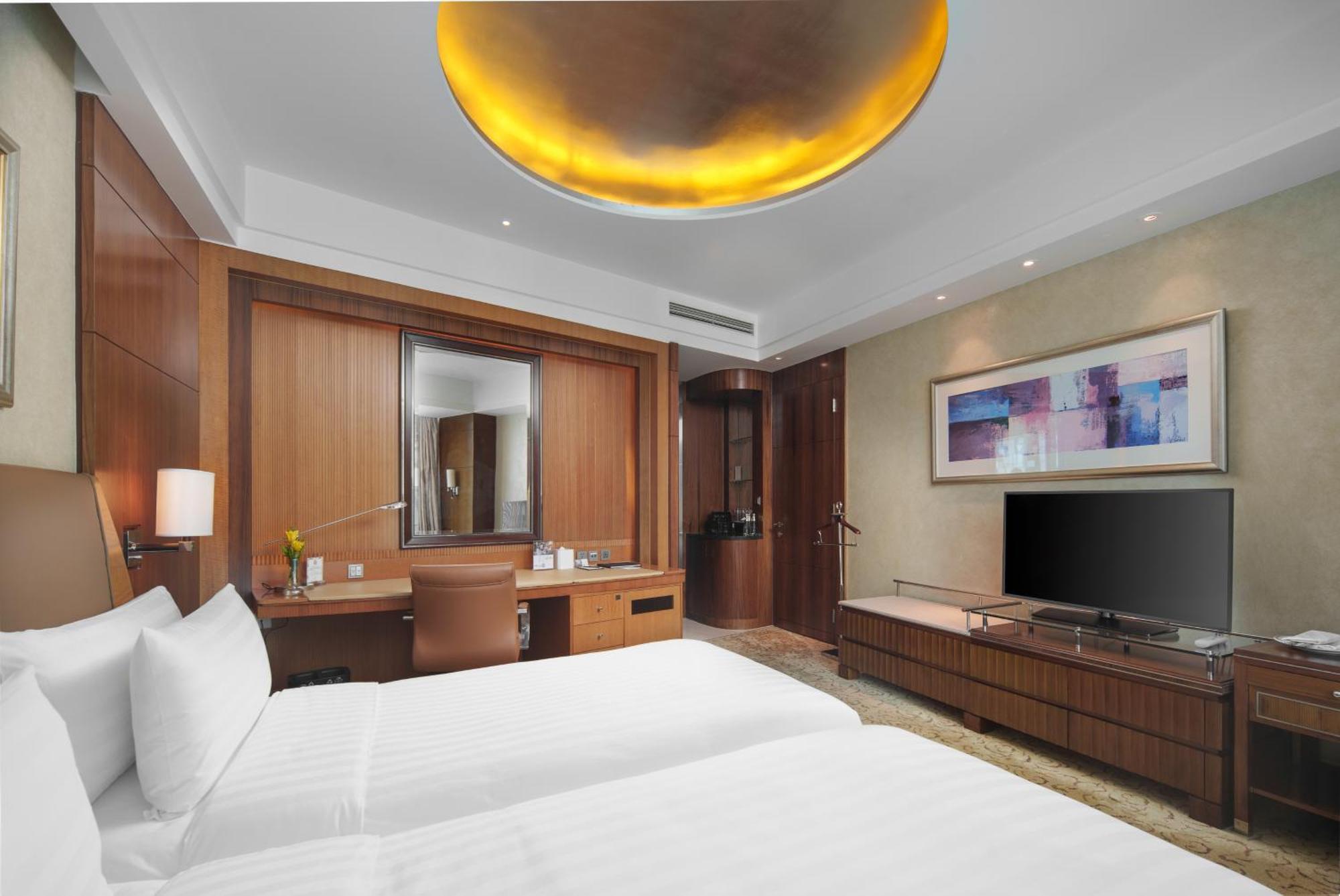 Khách sạn Pudong Shangri-la, 5*
